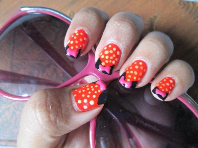 simple minnie mouse nail art